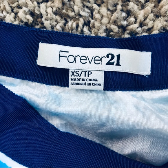 Fun summer mini skirt - Forever 21 - Size XS - Picture 3 of 3